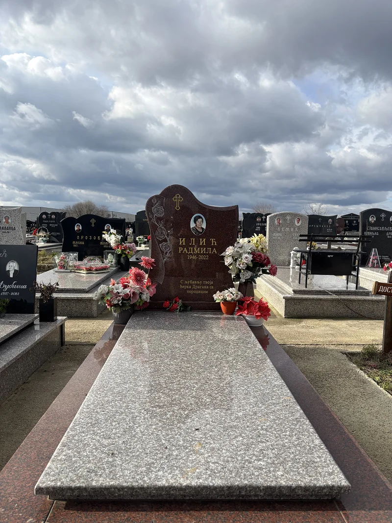 Spomenik - profesionalna izrada 1