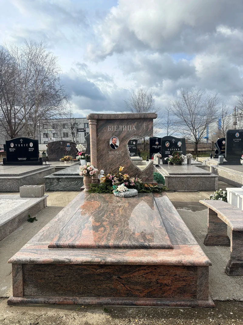 Spomenik - profesionalna izrada 8